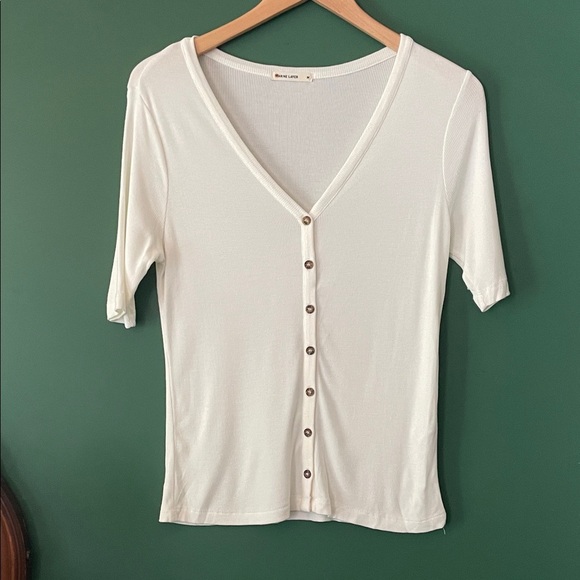 Marine Layer Lexi V-neck Womens M Cream Button-Down V-Neck Top - Picture 1 of 8
